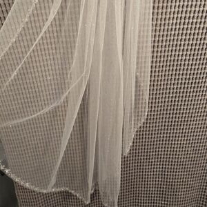 Elegant Sheer Veil with Glitter and Bead Trim